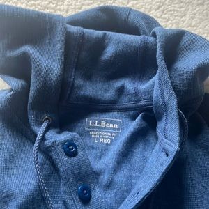 L.l bean mens blue cotton hoodie never worn